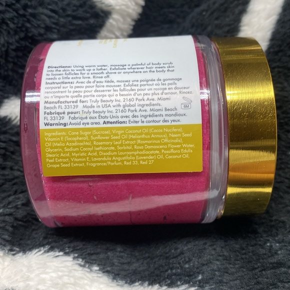 Truly smooth legend free, shave, scrub - Picture 3 of 4